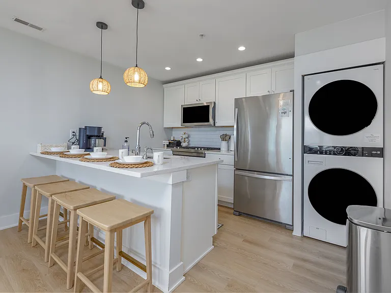 728A West Ave — Photo 16