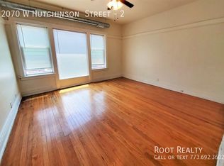 2070 W Hutchinson St #2, Chicago, IL 60618