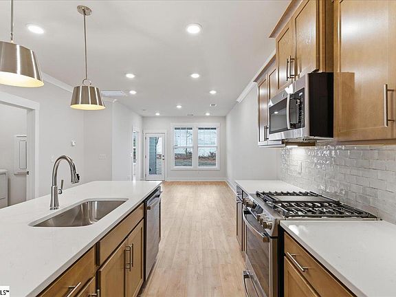 6th image of this home