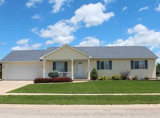 115 N Birch Cir, Janesville, IA 50647