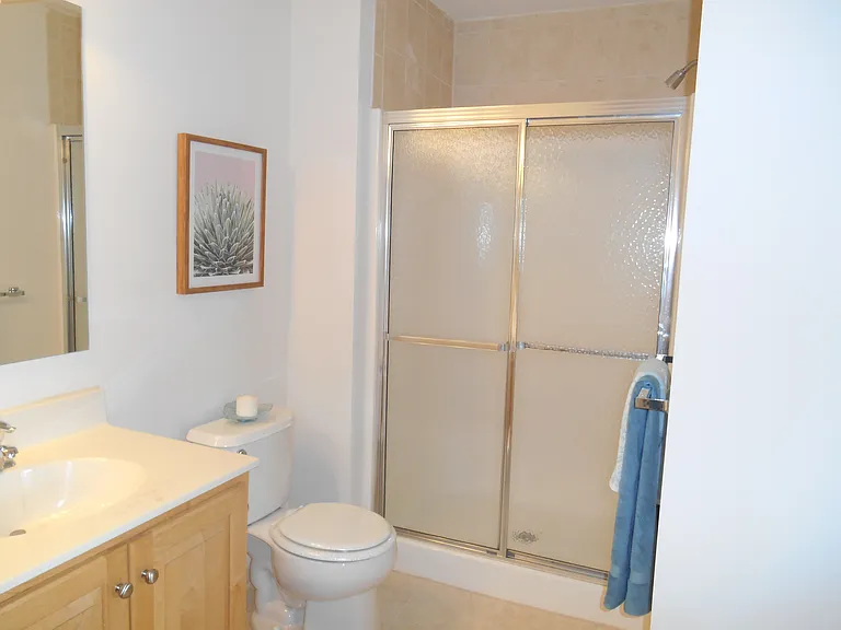Amberley at Blue Bell Apartments — Photo 16