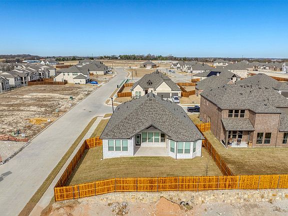 4th image of 2822 Dolomite Dr