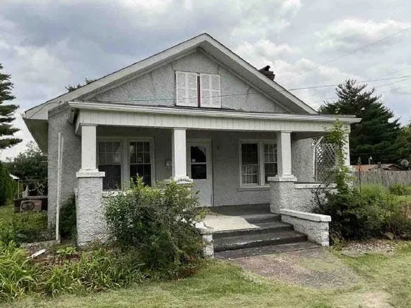 1639 N 9th St, Clinton, IN 47842