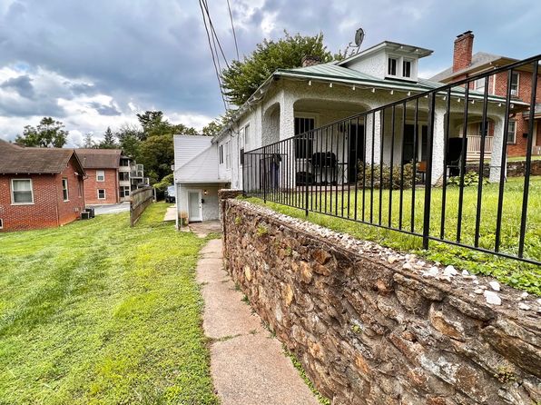 105 Shamrock Rd APT C