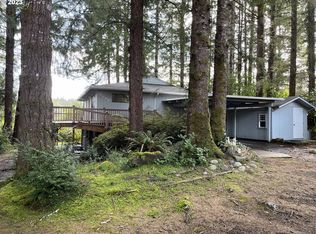 5292 Berry Ln, Florence, OR 97439