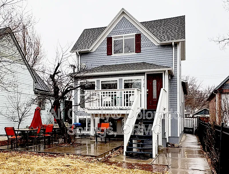 2 bed, 1.0 bath, 877 sqft, $1,175 — Photo 4