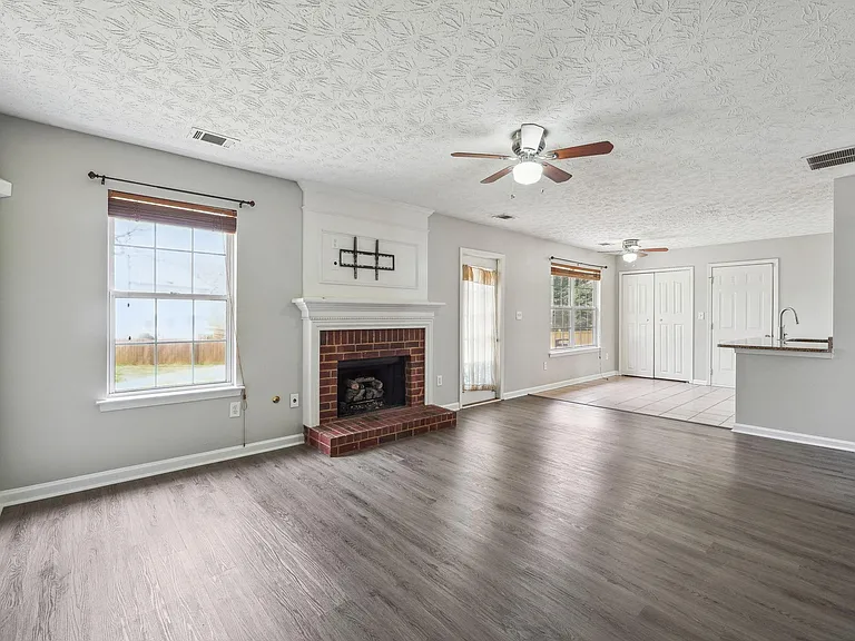 1345 Holleybrooke Dr — Photo 7