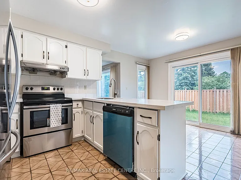 1134 Deer Run — Photo 14