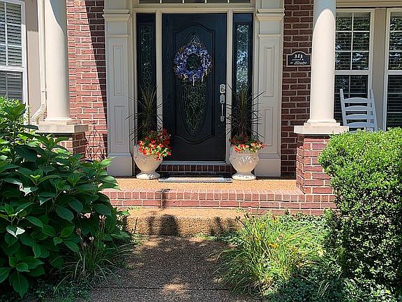 4th image of 313 Stillcreek Dr
