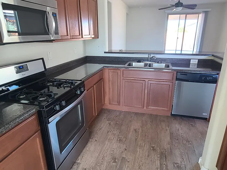 26086 W Sequoia Dr — Photo 4