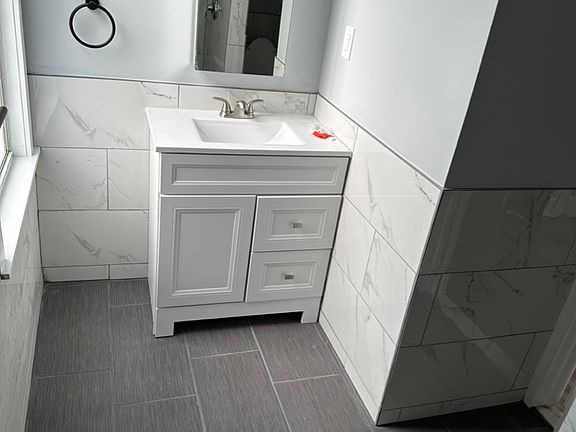 4th image of 2030 N Carlisle St