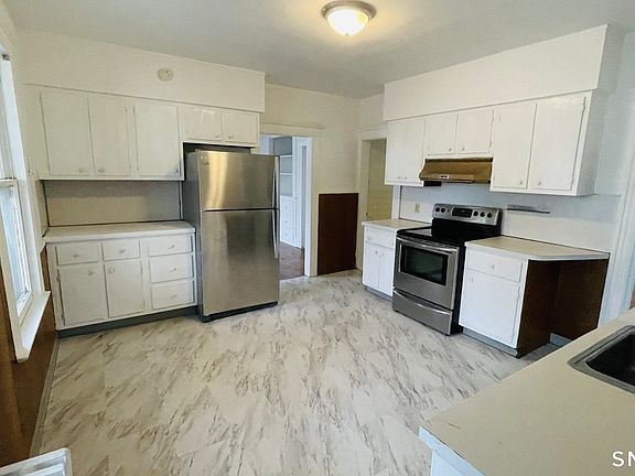4th image of 58 E Pearl St