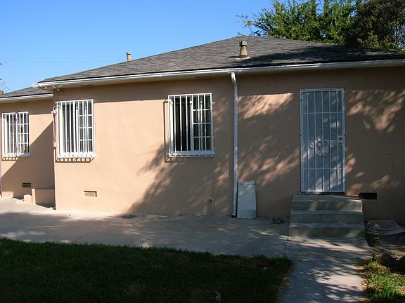 2nd image of 2126 E 105th St