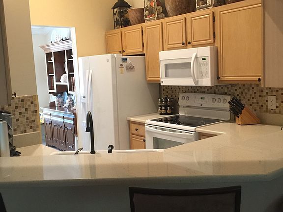 2nd image of 765 Wiggins Lake Dr APT 204