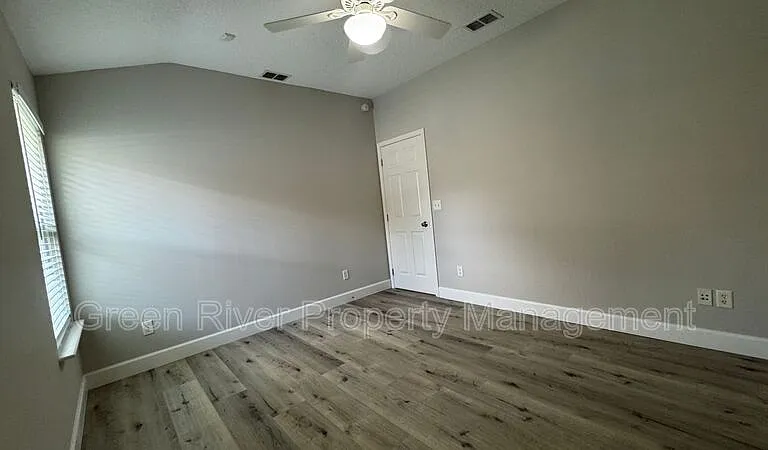 338 Bridgestone Ct — Photo 31