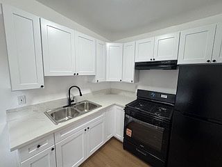 4th image of 5891 Miramonte Blvd