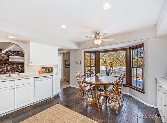5th image of 893 Marston Ct