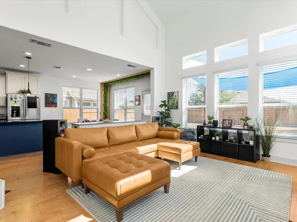 6912 Cardinal Bloom Loop, Austin, TX 78744
