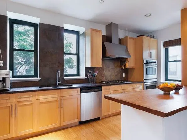 242 Greene Avenue 3C image 3 of 4