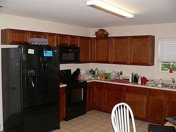 3rd image of 157 Mill Creek Cv