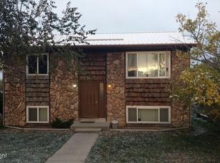 304 S Little Horn Ave, Moorcroft, WY 82721