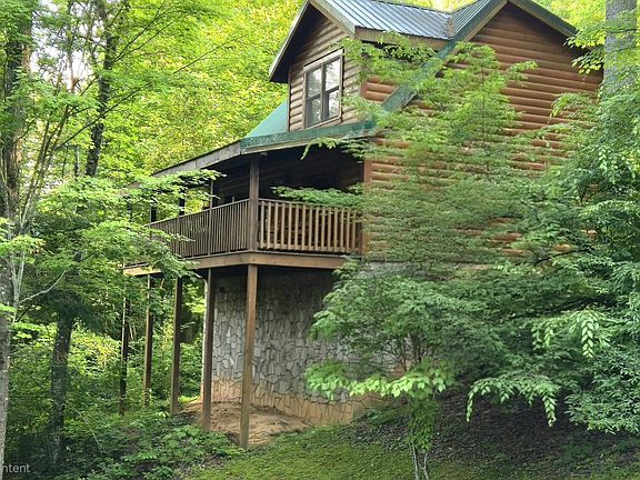 5th image of 742 Yona Trail Way #16