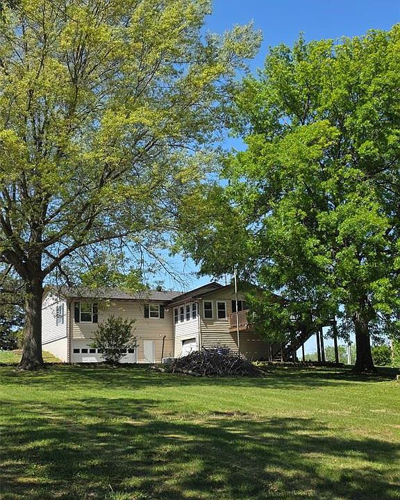 2nd image of 663 Homestead Ln