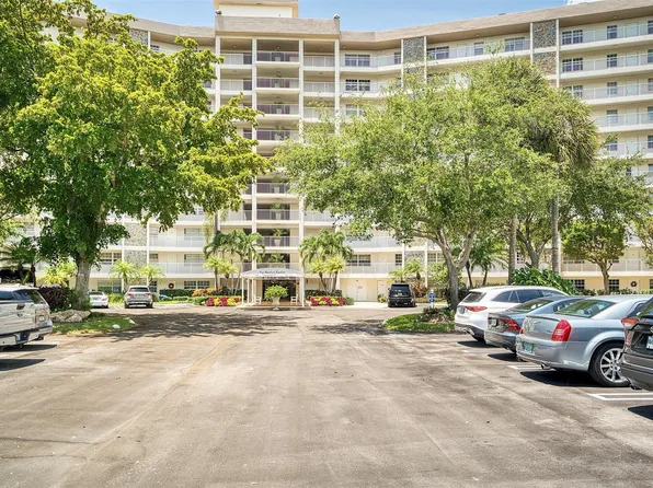 3507 Oaks Way #704, Pompano Beach, FL 33069