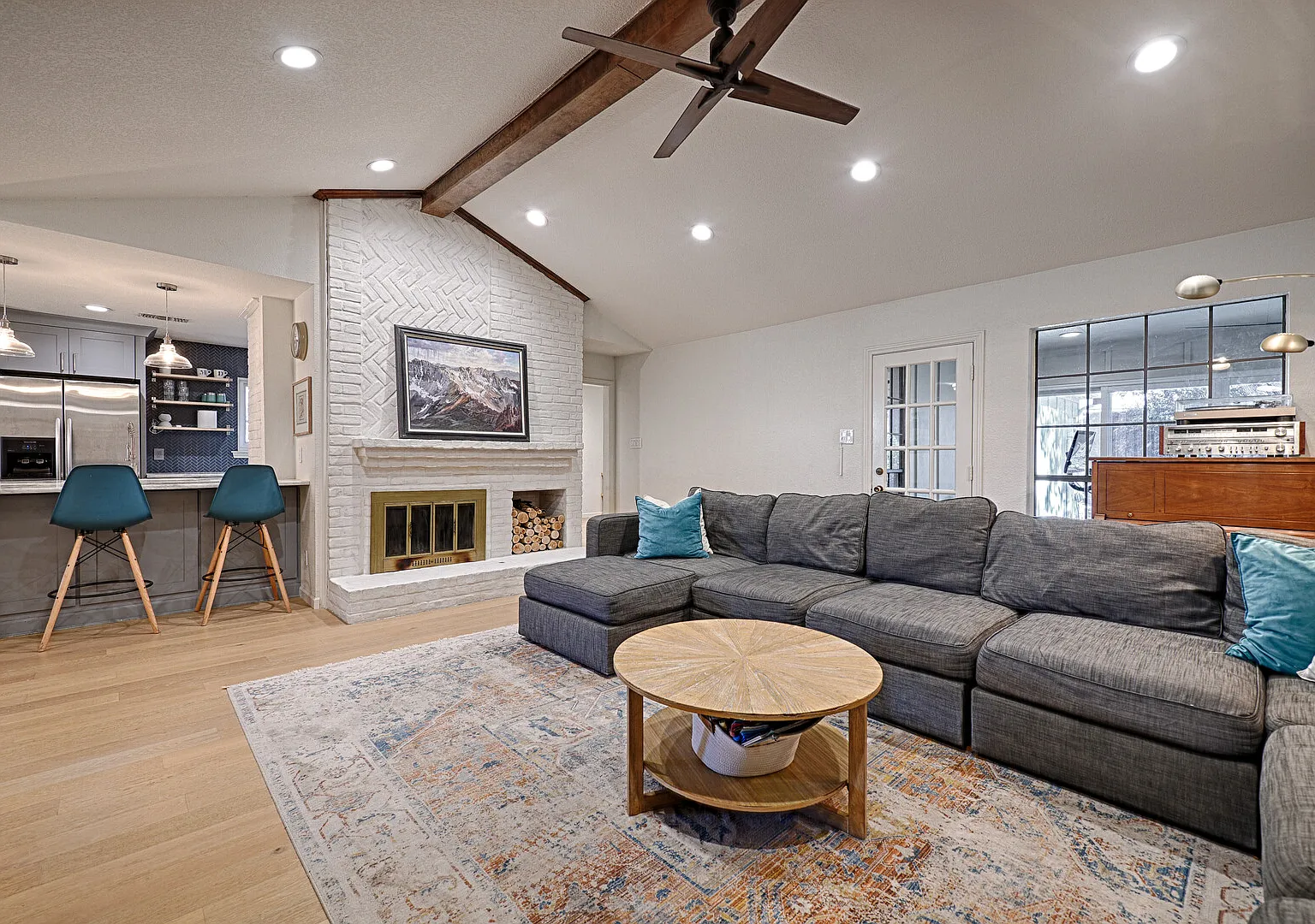 Lovely, Fully Updated Lake Highlands Home — Photo 1
