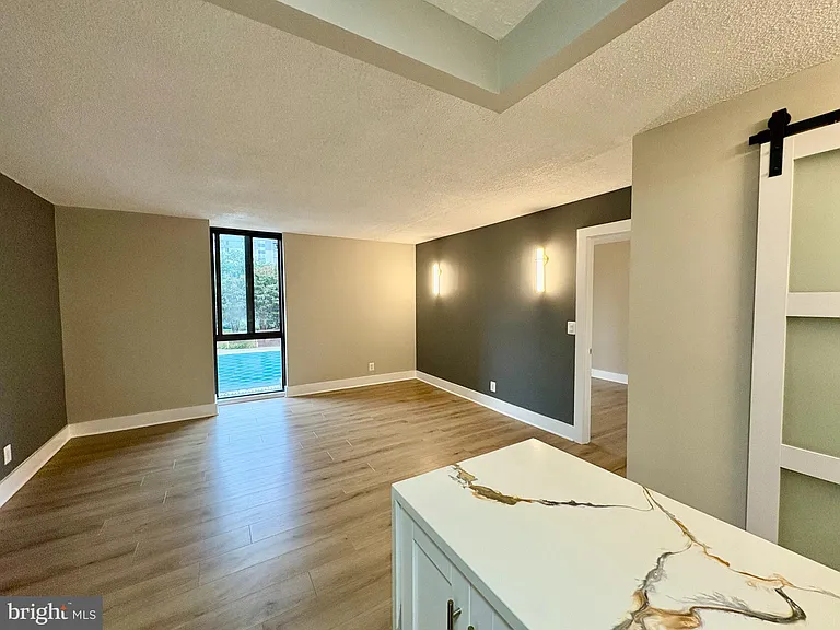 6800 Fleetwood Rd #208 — Photo 3