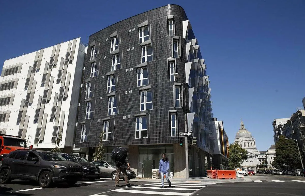 388 Fulton St — Photo 1