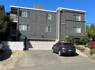 4504 SW Director Pl APT 3, Seattle, WA 98136