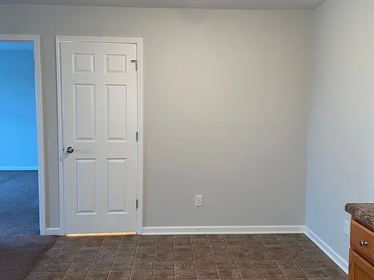 367 Upper Stone Ave #G — Photo 10