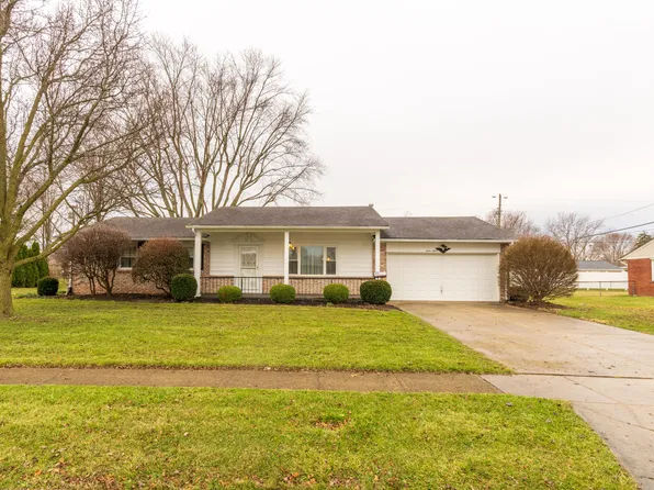 1215 Hawthorne Dr, Sidney, OH 45365