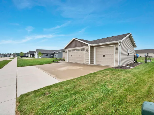 1449 Mase Dr, Kaukauna, WI 54130