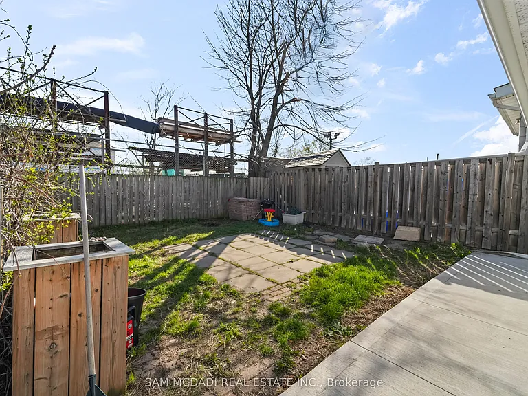 266 Beach Rd — Photo 5