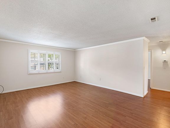 5th image of 925 Cleveland St Unit 218