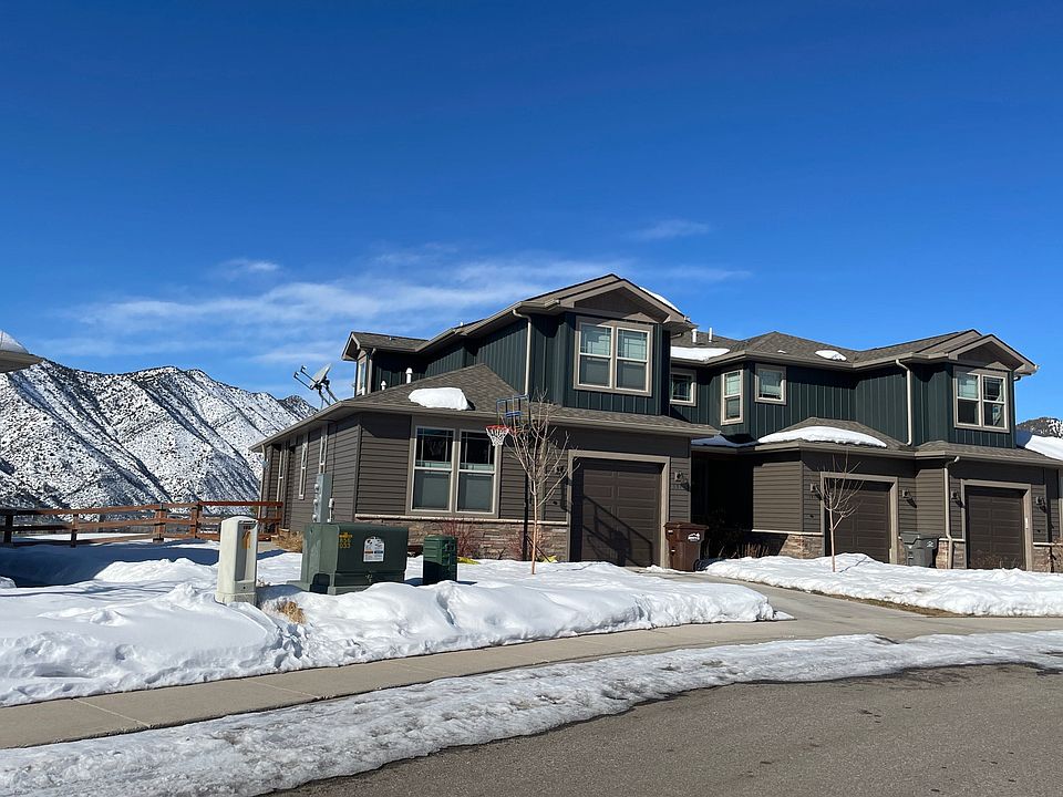 2nd image of 137 Redstone Dr