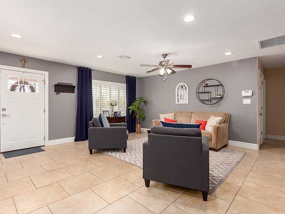 5th image of 2540 E Glenrosa Ave