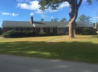 4901 Atlantic Dr, Morehead City, NC 28557