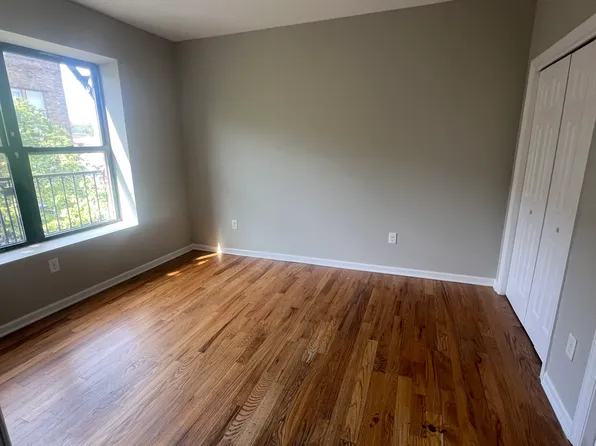 934 Hunterdon St #10A, Newark, NJ 07112