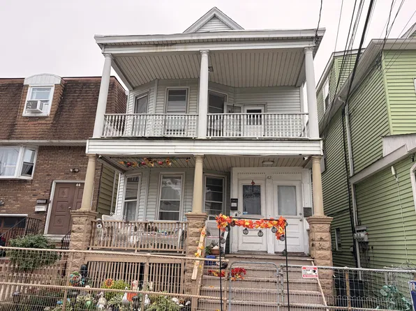 42 Van Winkle Ave, Garfield, NJ 07026