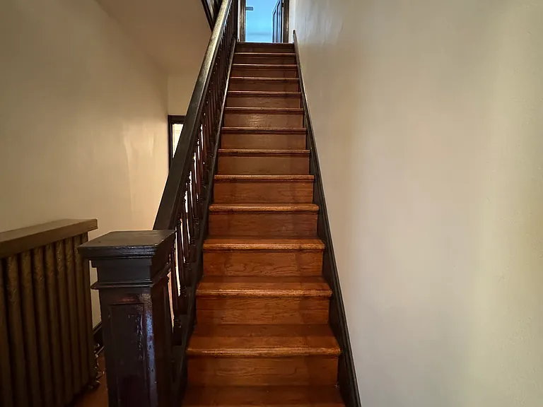 117 Jackson St — Photo 9