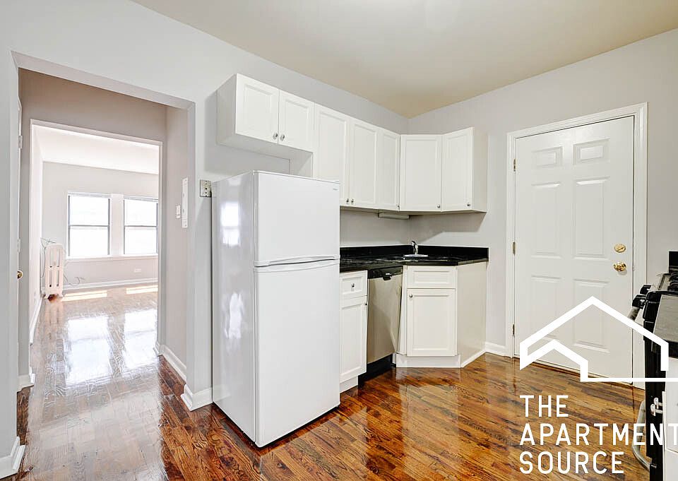 1st image of 5742 N Winthrop Ave APT 108