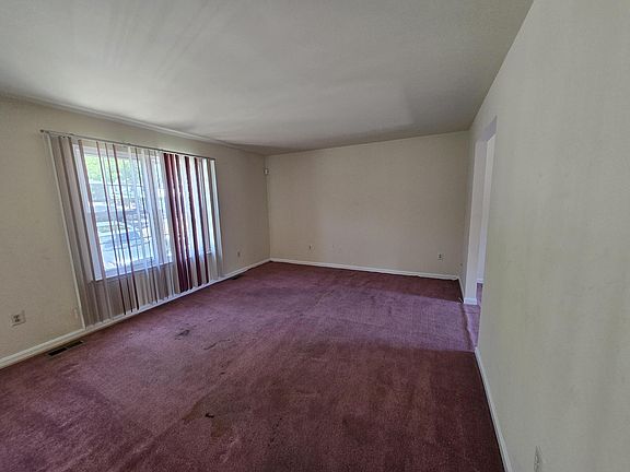 4th image of 8510 Schultz Rd