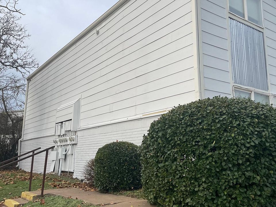 1st image of 3620 Verde Dr #104