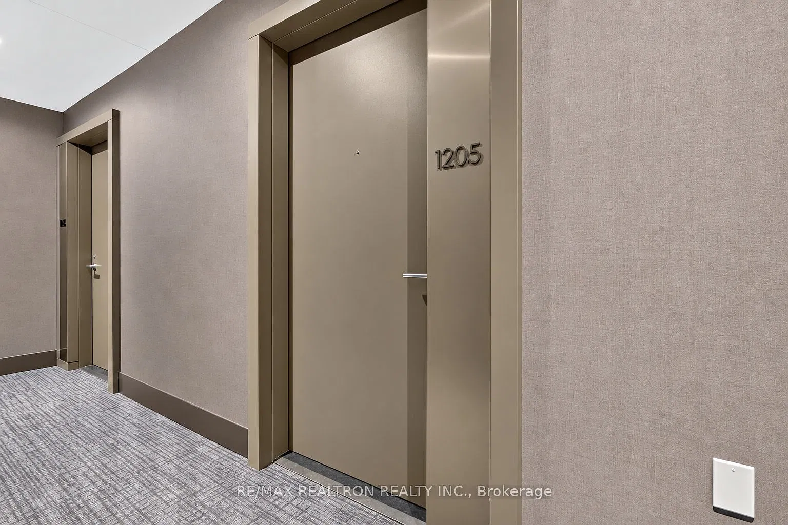 2 bed, $2,800 — Photo 4