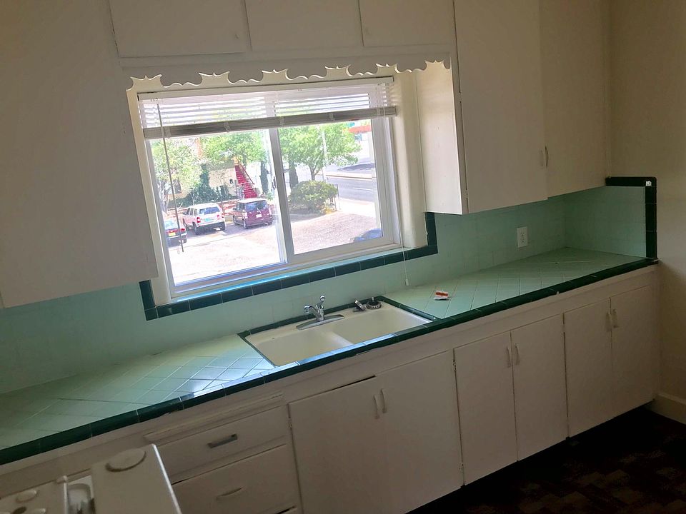 2nd image of 1332 San Mateo Blvd SE APT 16