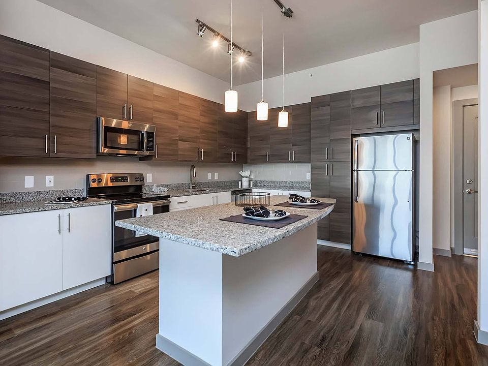 From quiet mornings to dinner with friends, your kitchen is ready for whatever the day brings.