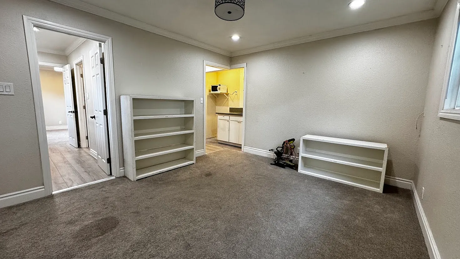 1 bed, 700 sqft, $1,800 — Photo 3